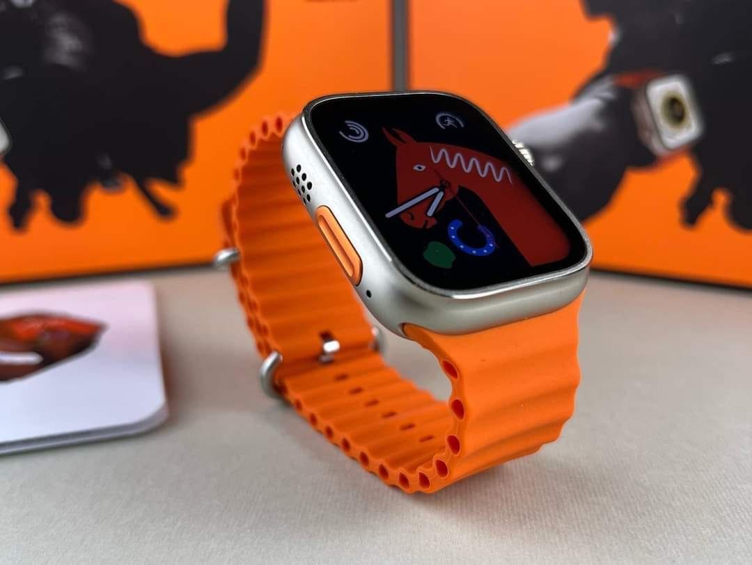 x8+ ultra smart watch اللون برتقالى